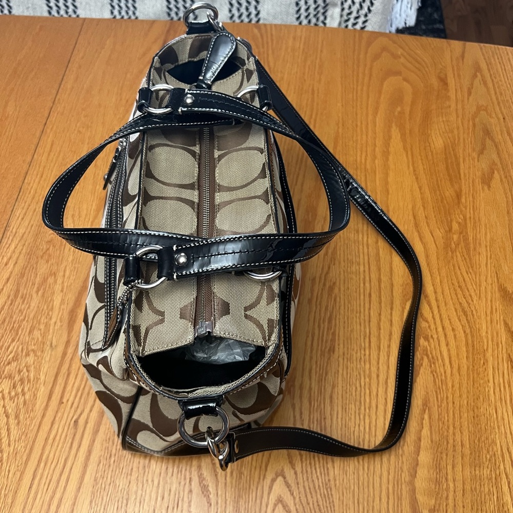 Coach Gallery Tote In Signature Canvas. Gently Us… - image 8